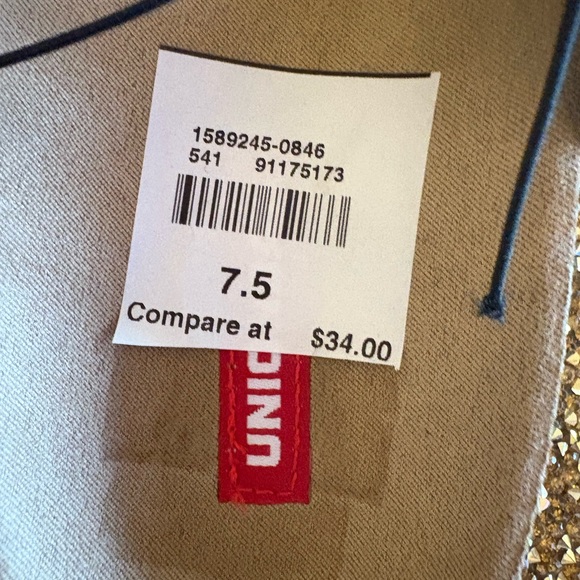 UNIONBAY NWT Dark Brown Strappy Sandals. Size 7.5 - Picture 3 of 7